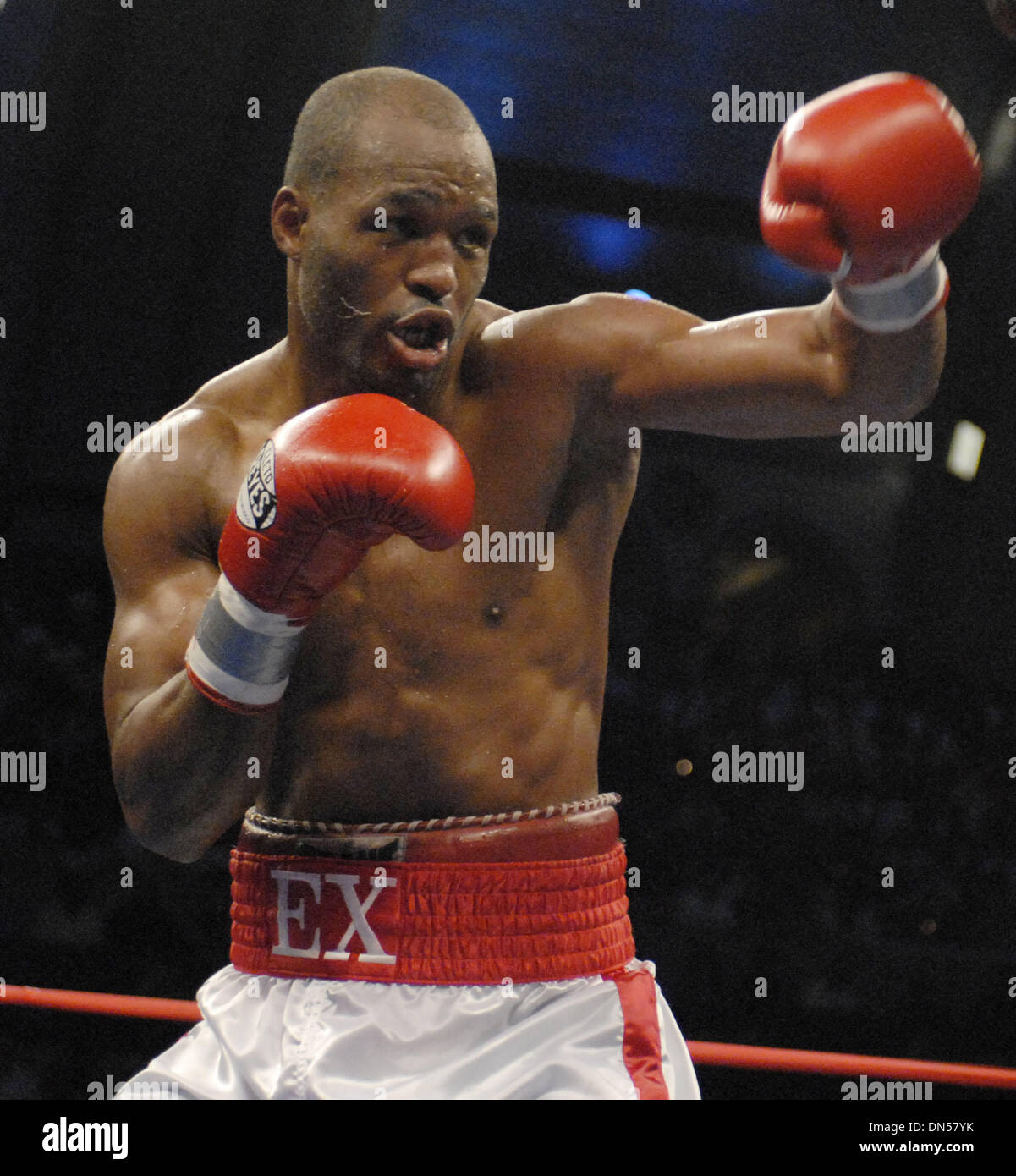 Bernard hopkins hires stock photography and images Alamy