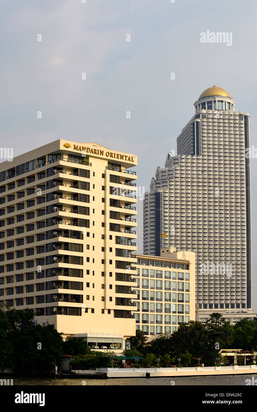 Mandarin Oriental Hotel and the State Tower at the Chao Phraya River, Bangkok, Thailand Stock Photo