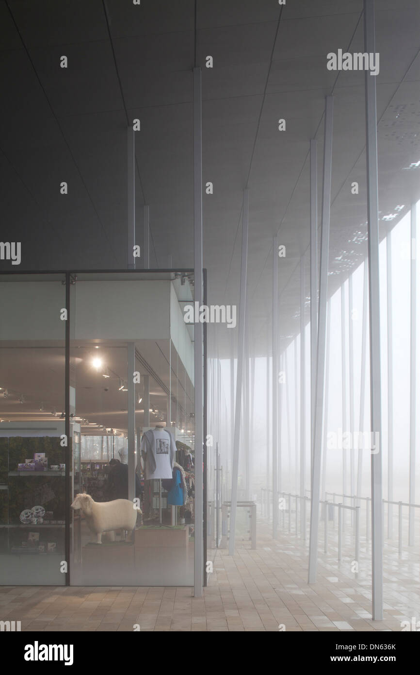 Gift shop stonehenge hires stock photography and images Alamy