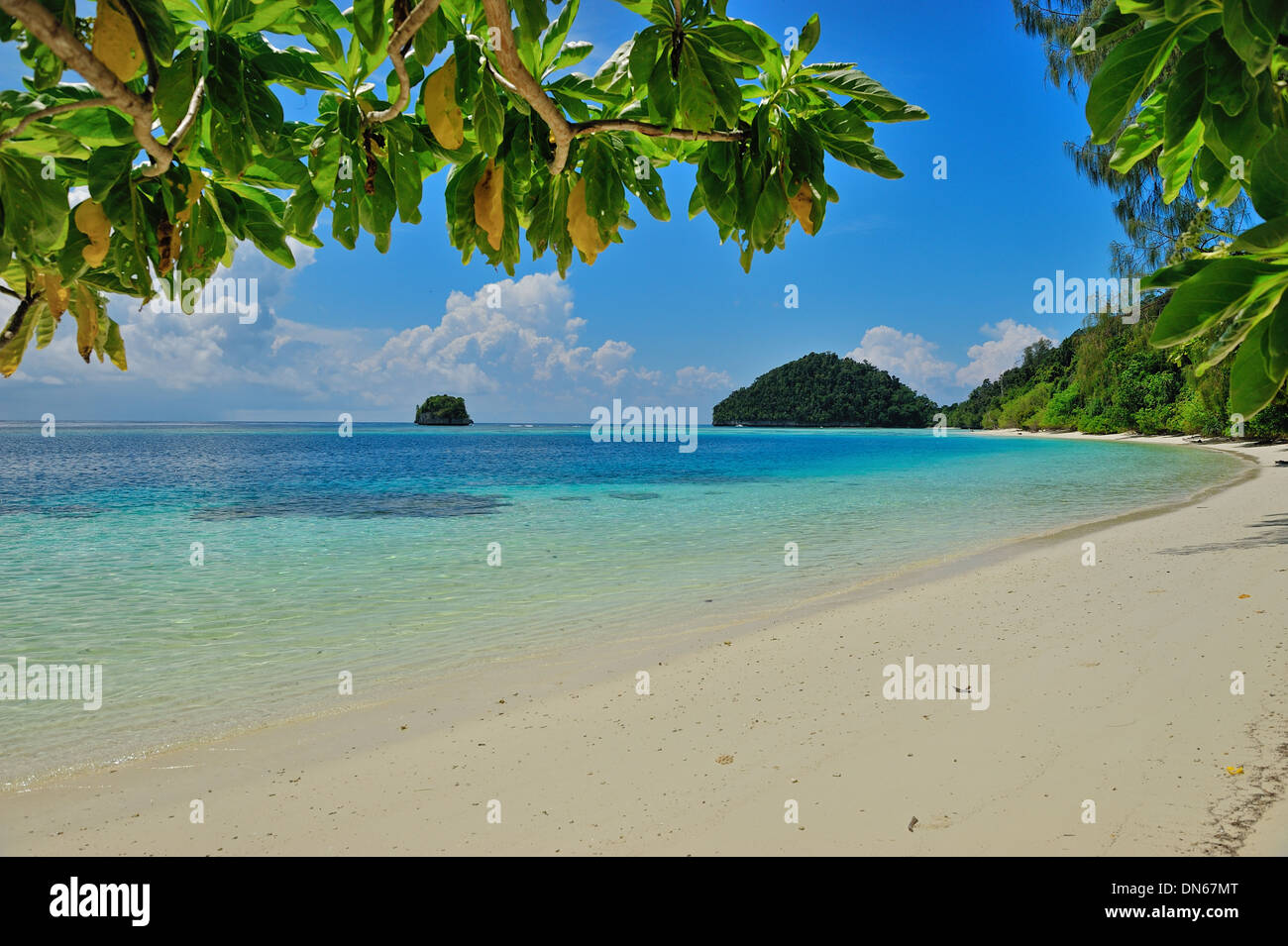 Wayag Beach Raja Ampat Stock Photo Alamy
