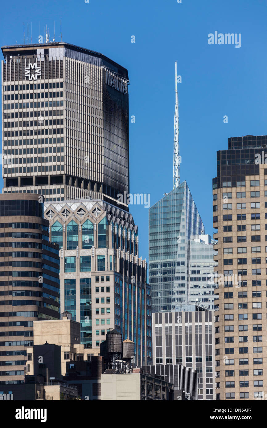 Met Life and Bank of America among Buildings in Midtown Manhattan, NYC, USA Stock Photo