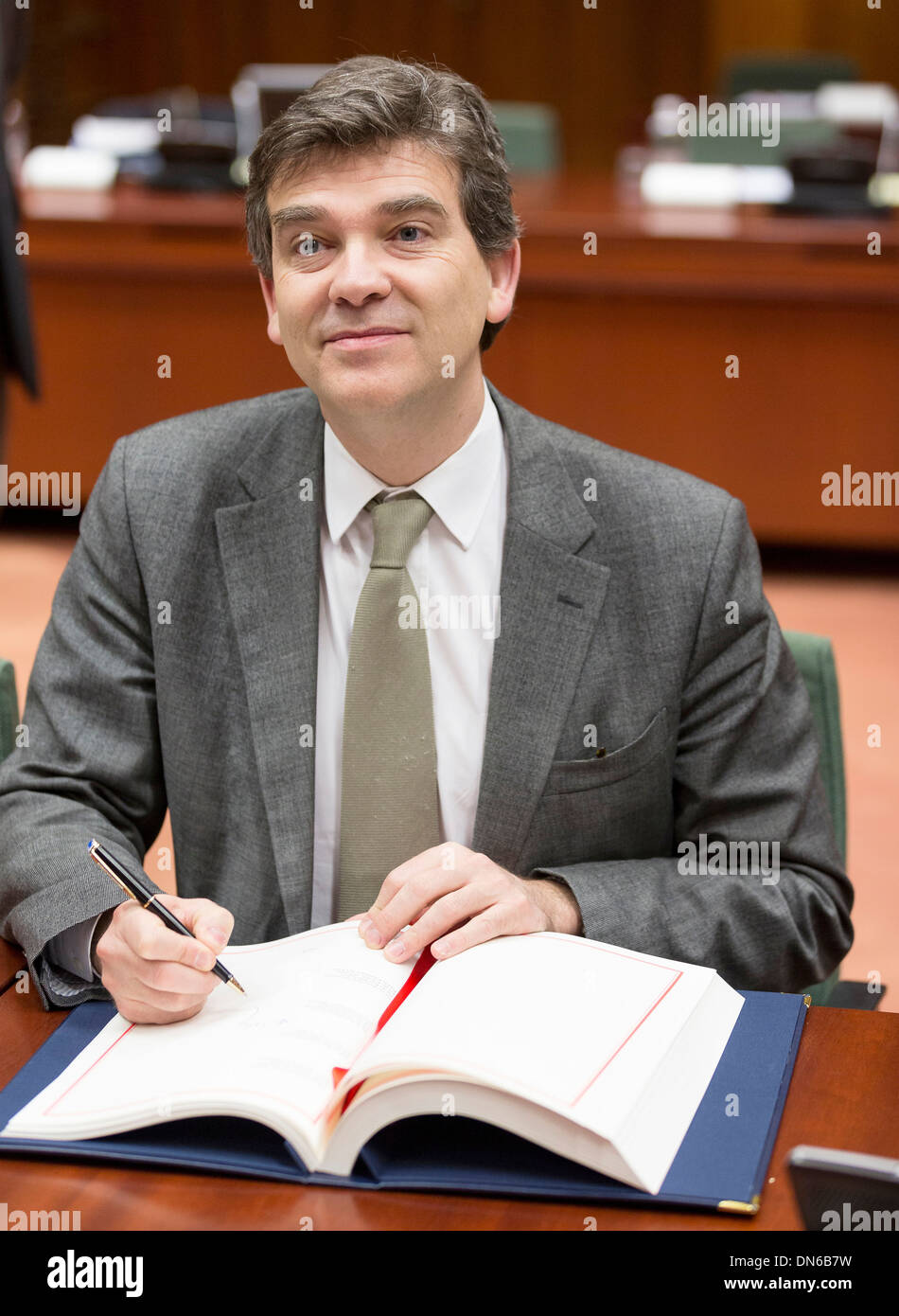 Brussels: Arnaud Montebourg attending the meeting of the Competitiveness Council on 2013/02/19 Stock Photo