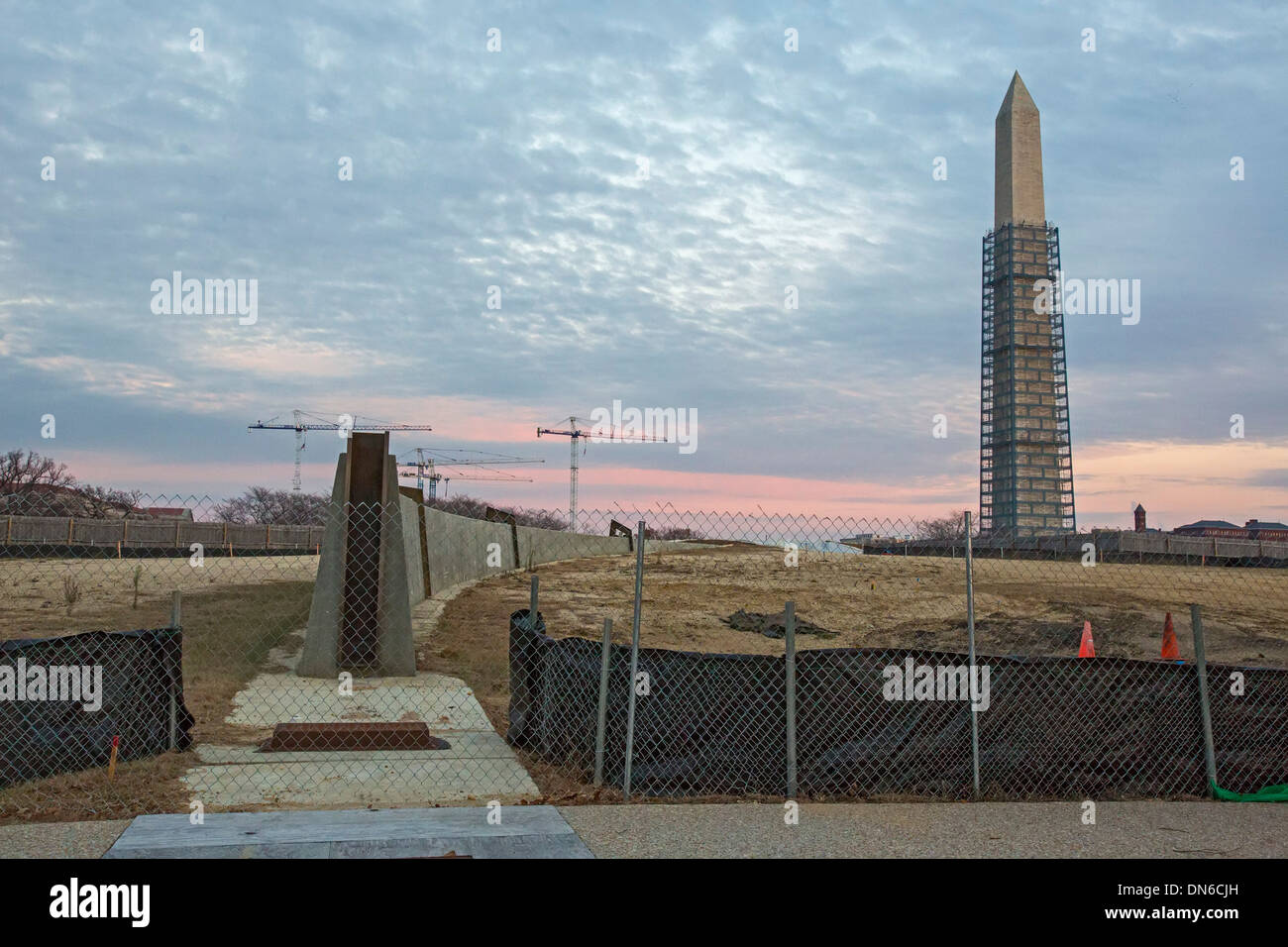 Washington, DC - A flood control barrier being built on the National ...