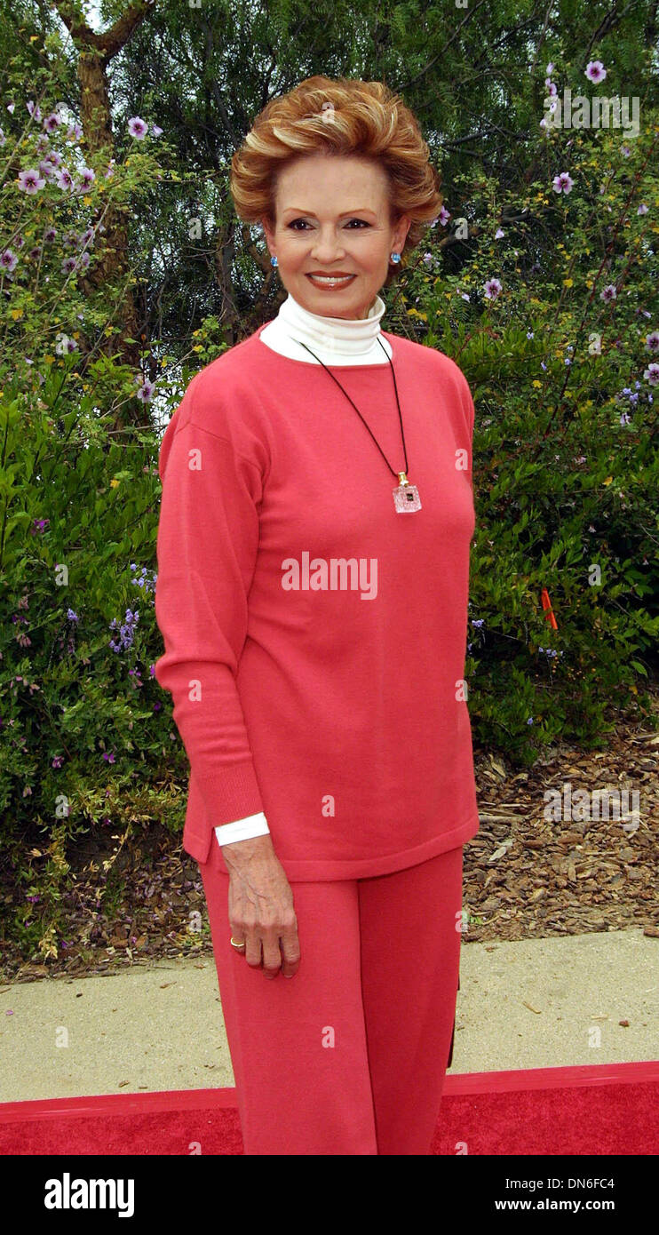 June 3, 2002 Malibu, CALIFORNIA, USA TOVA CURE BY THE SHORE.TO BENEFIT THE