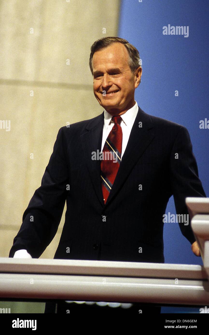 Aug. 20, 1992 - 16455.GEORGE BUSH GIVES ACCEPTANCE SPEECH AT REPUBLICAN ...