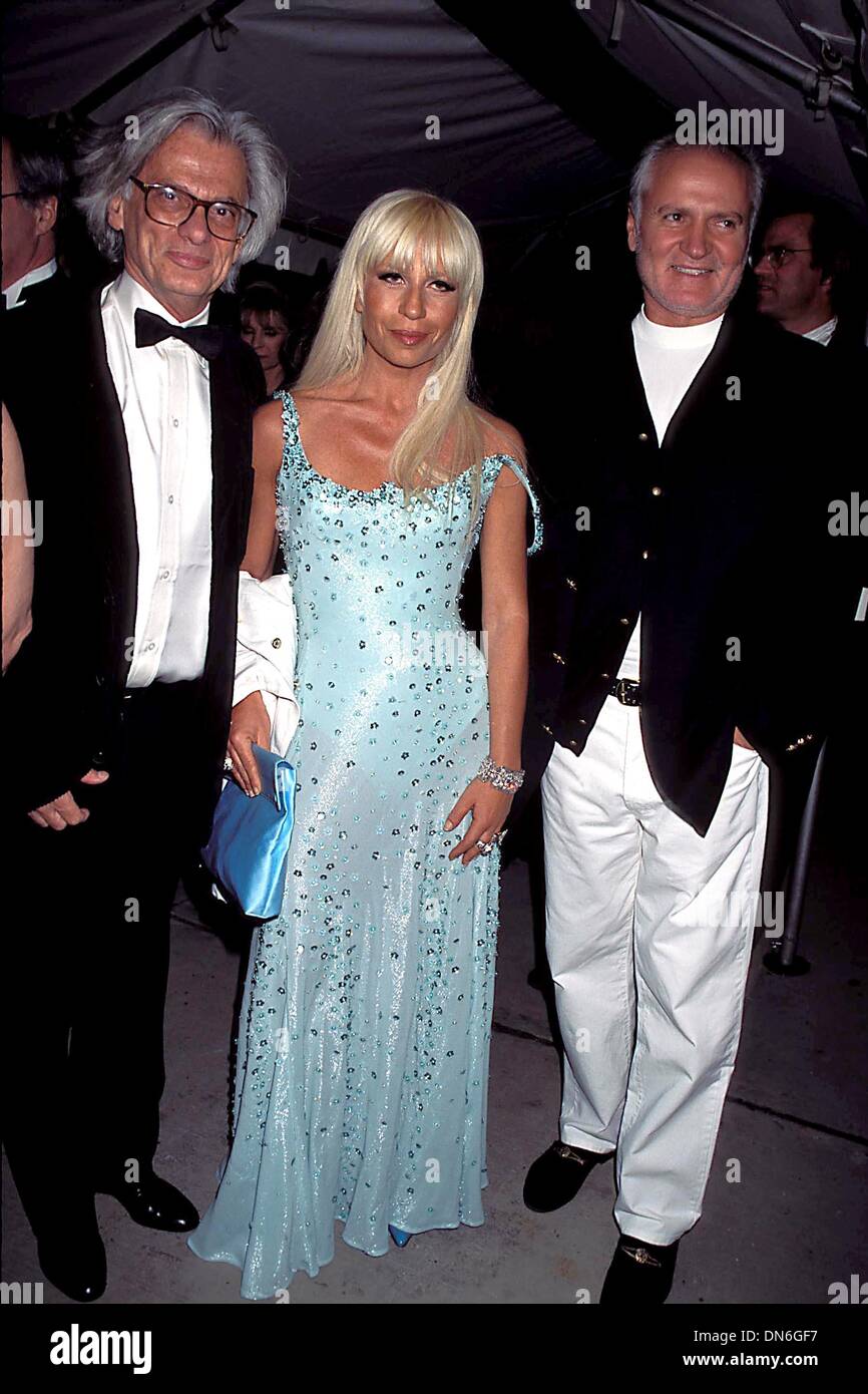 Donatella Versace, Gianni Versace, and Naomi @ The 1995 Met Ball