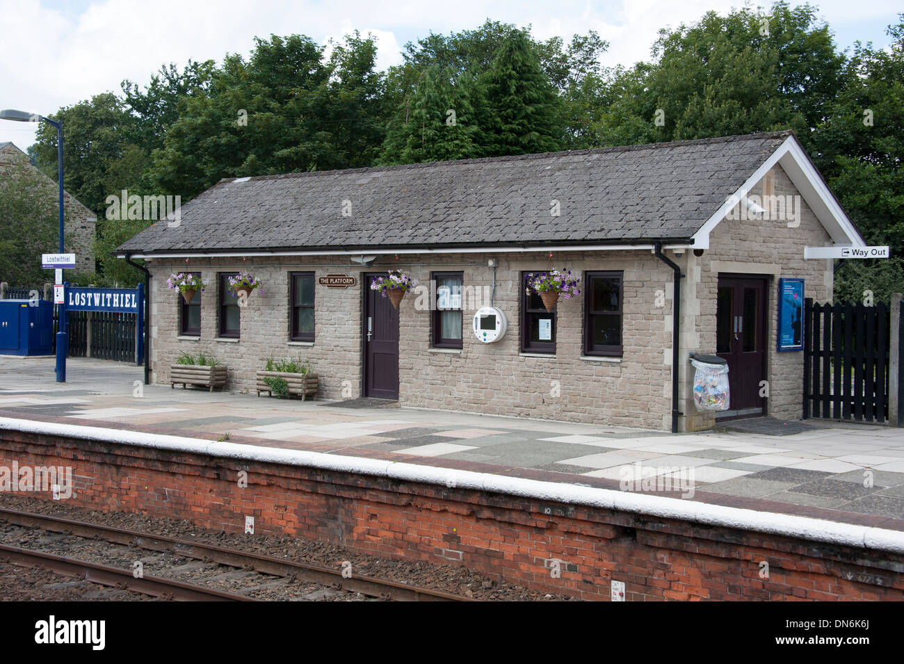 Rural railway platform waiting room Lostwithiel Cornwall UK Stock Photo