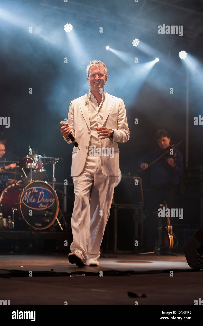 Mike denver singer hi-res stock photography and images - Alamy