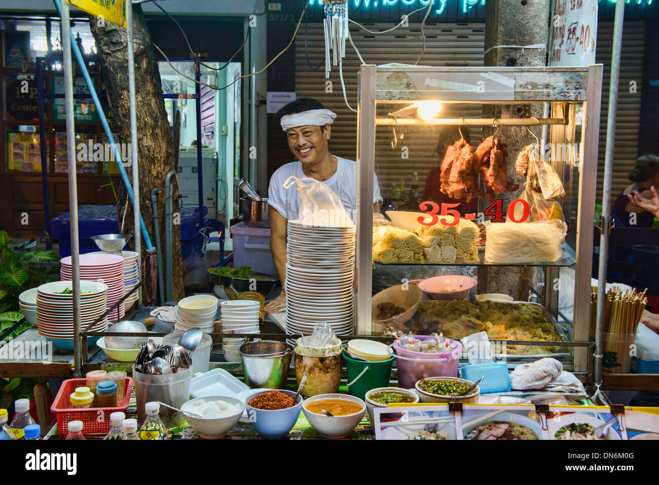 noodle vendor in Chinatown in Bangkok, Thailand Stock Photo Alamy