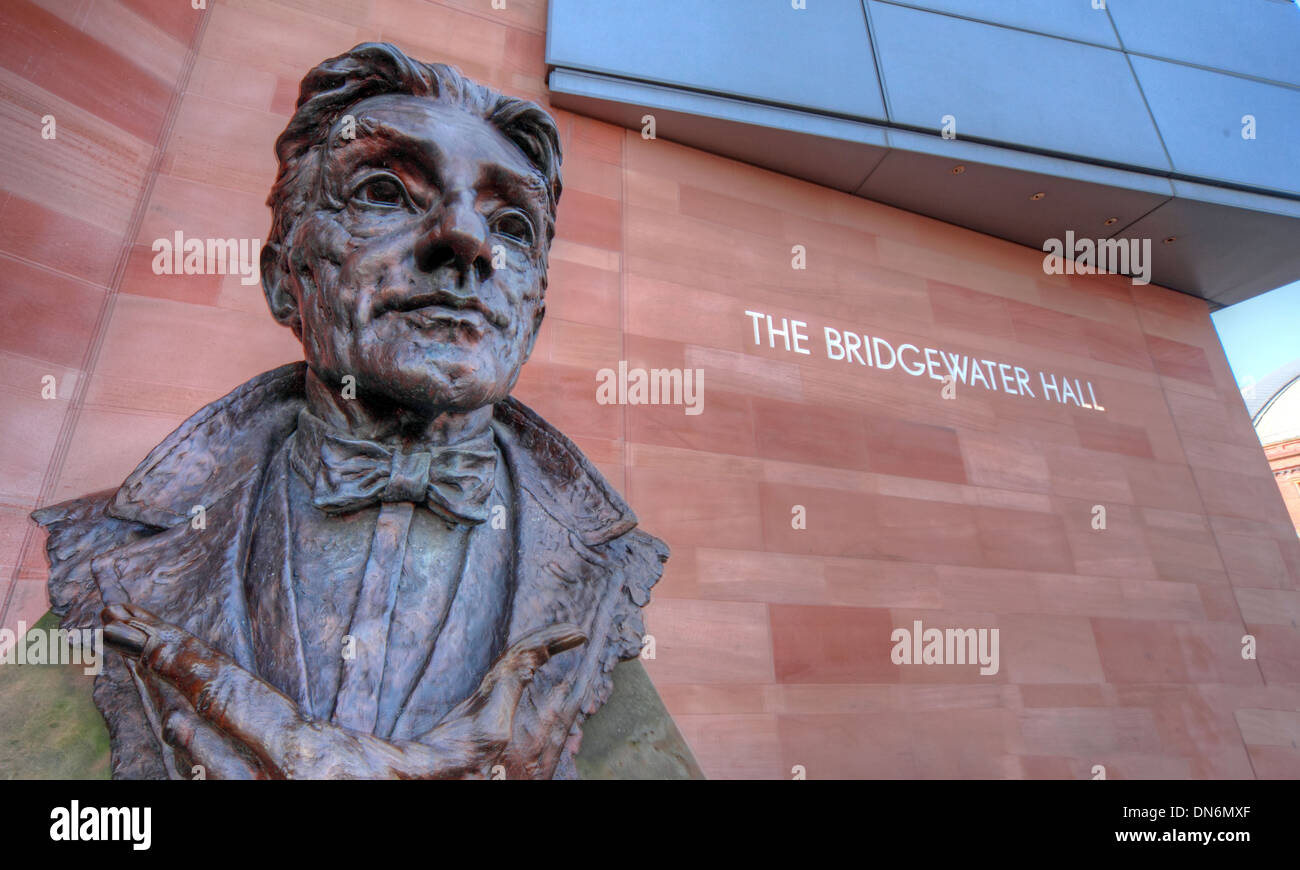 Sir John Barbirolli by Byron Howard Statue Bridgewater Hall international concert venue Manchester city centre England UK Stock Photo