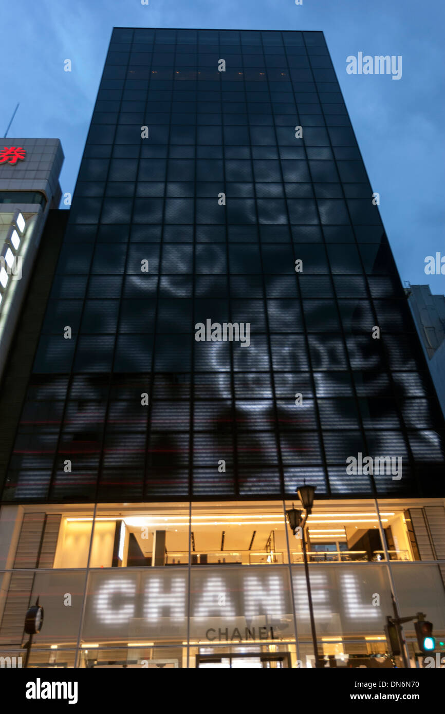Chanel shop at Ginza district. Tokyo. Chanel Ginza was designed by New York  architect Peter Marino Stock Photo - Alamy