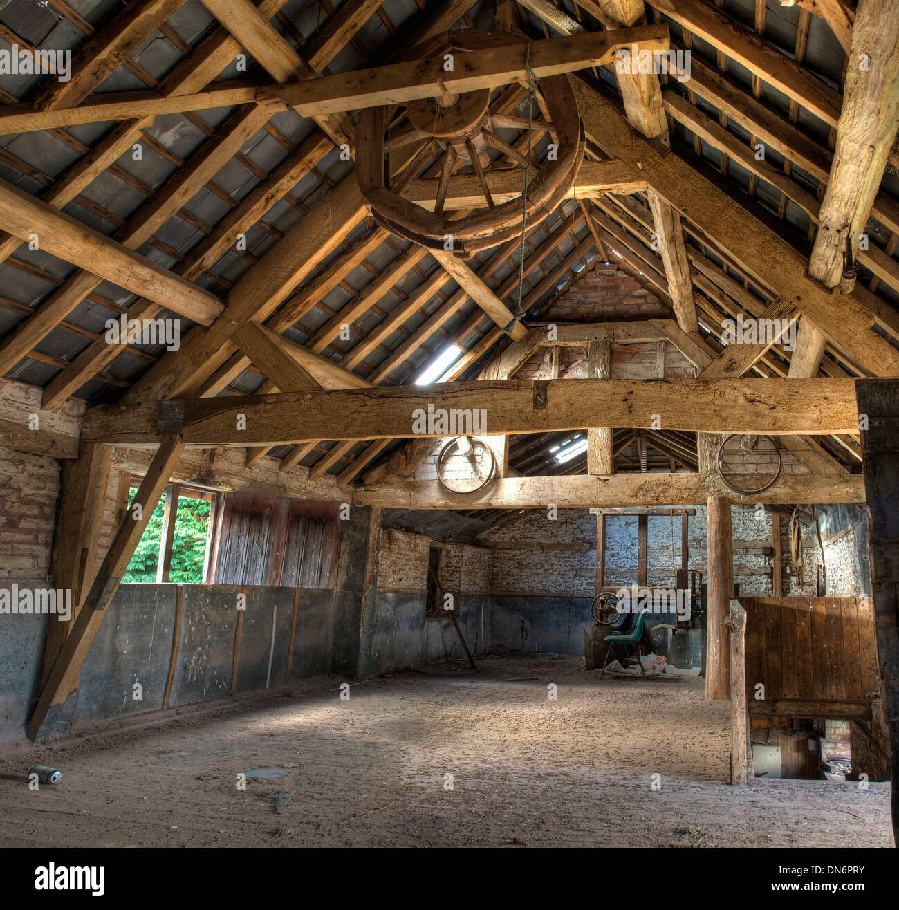 Stone And Timber Frame Oast House Interior Leominster Stock