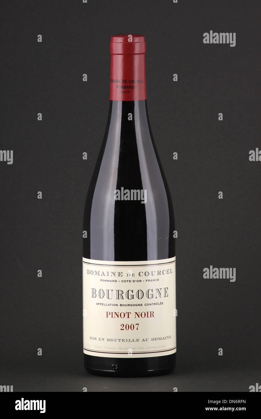 A bottle of French red wine, Domaine de Courcel, Pommard, Cote-D'or, France, Bourgogne, Pinot Noir, 2007 Stock Photo