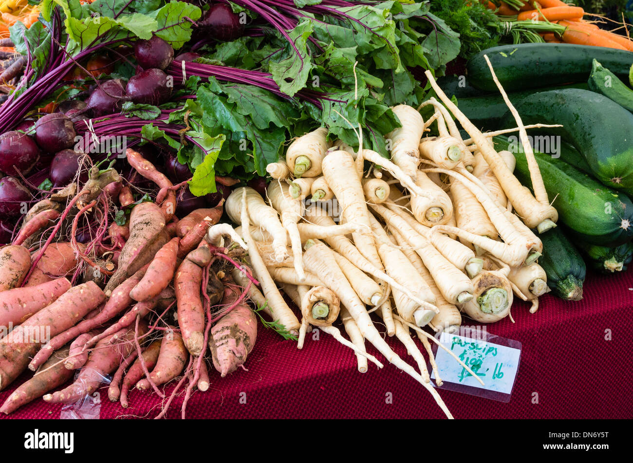 Display of freshly harvested vegetables at a farmers market.  Beaverton, Oregon Stock Photo