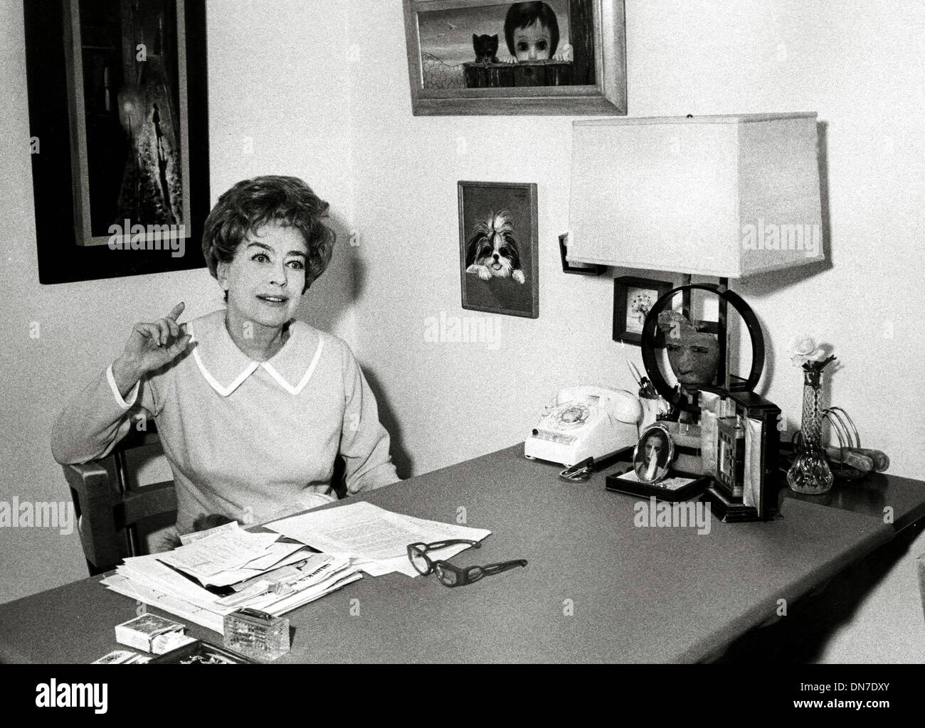 Joan crawford home hi-res stock photography and images - Alamy
