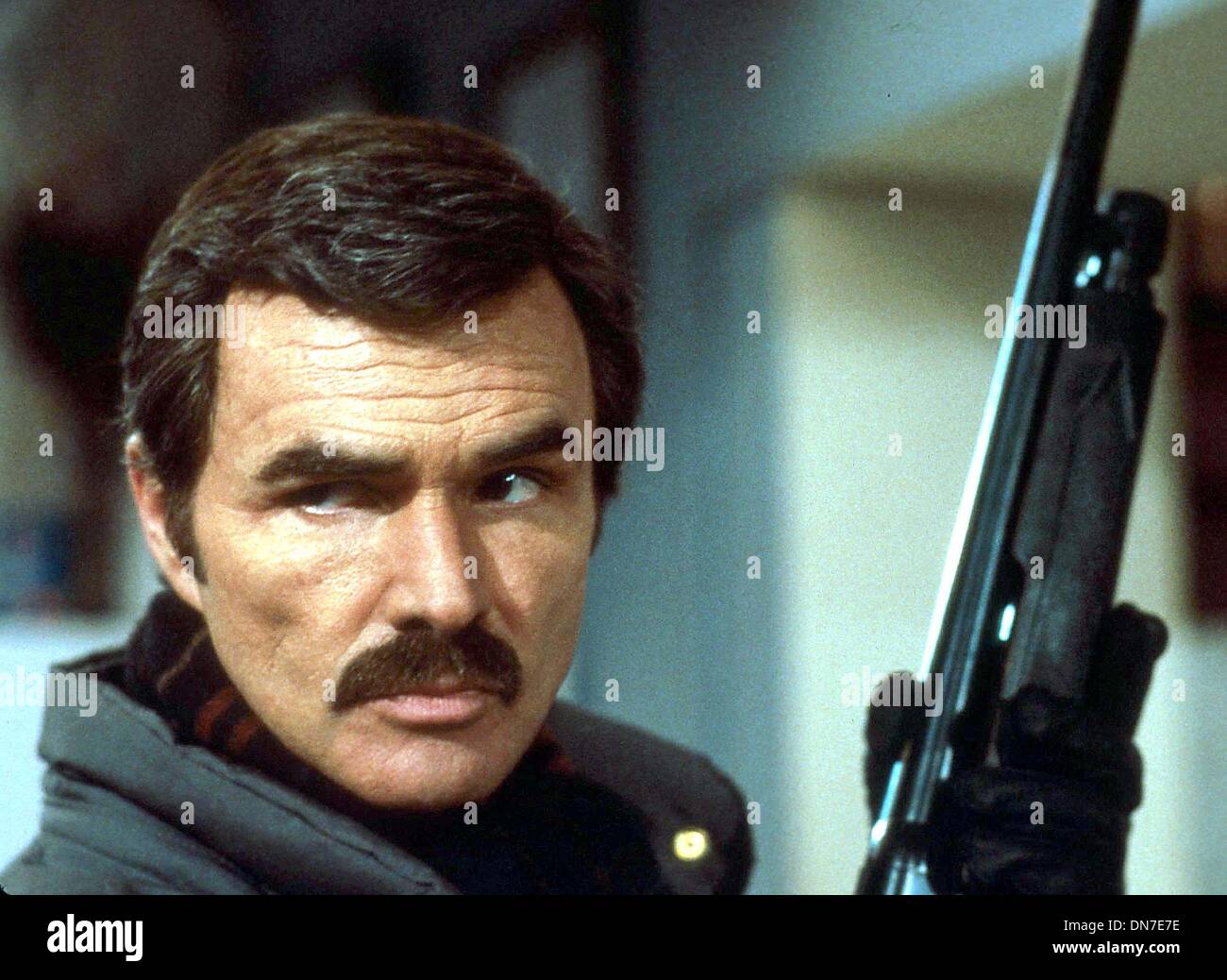 Nov. 5, 2002 - ''RENT A COP'' .BURT REYNOLDS.SUPPLIED BY