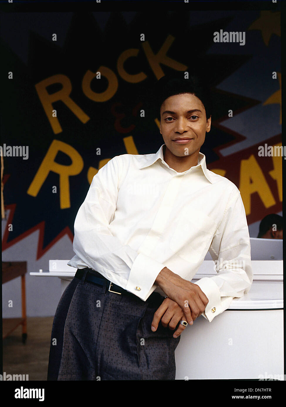 Sept. 26, 1999 - K17803CM.SKAKE , RATTLE & ROLL.TV-FILM STILL.SUPPLED ...