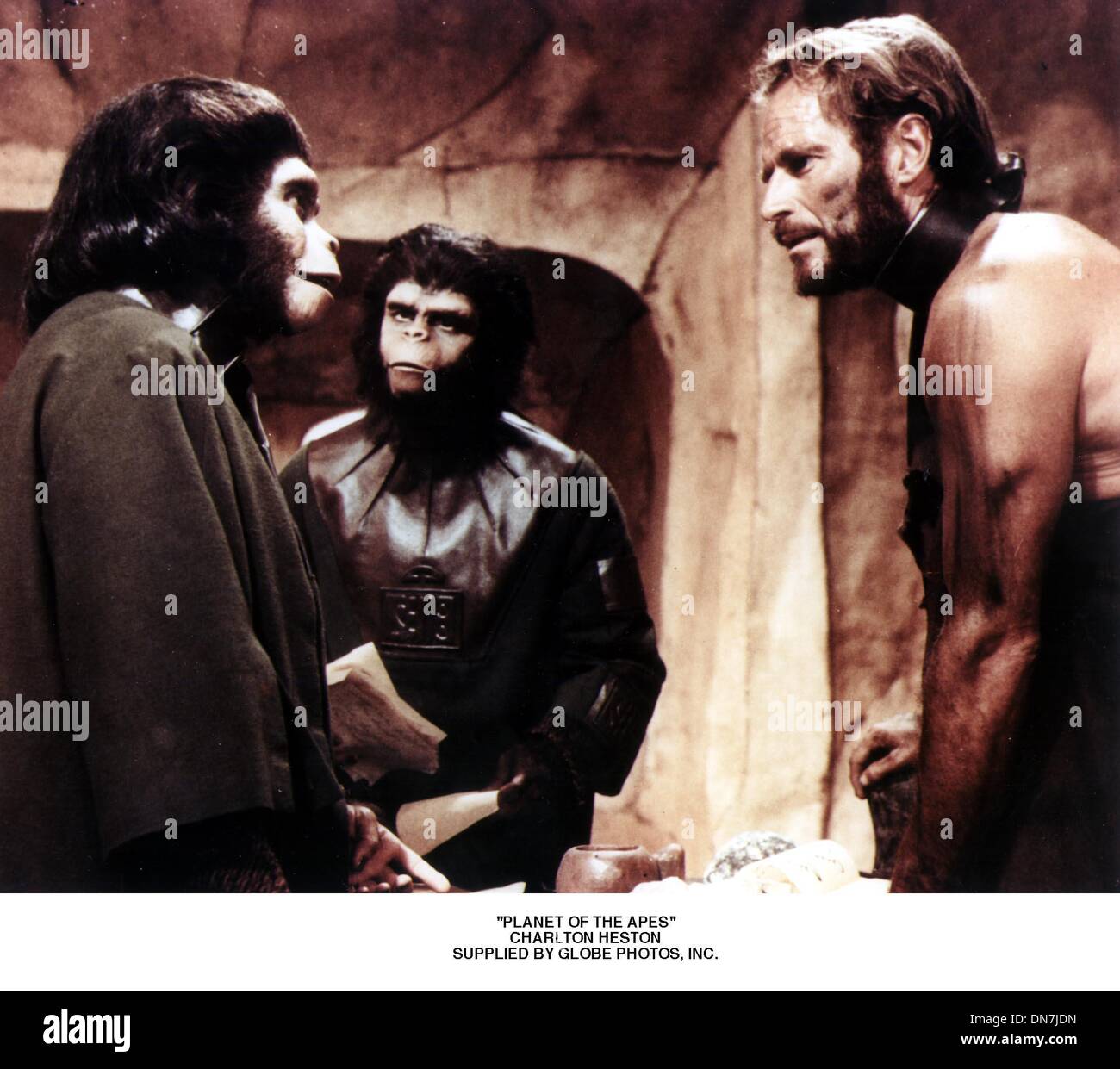 Planet Of The Apes Charlton Heston 2001 Hi res Stock Photography And planet-of-the-apes-charlton-heston-2001-hi-res-stock-photography-and