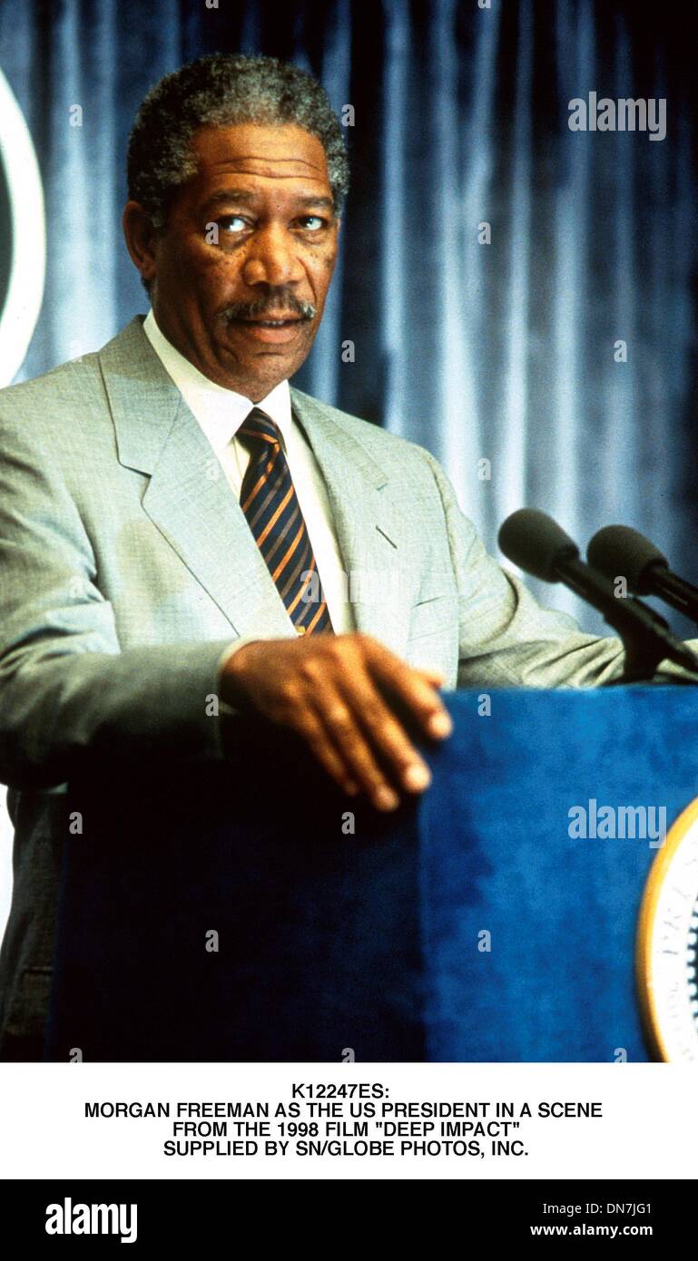 May 9, 2001 - K12247ES:  MORGAN FREEMAN AS THE US PRESIDENT IN A SCENE .FROM THE 1998 FILM ''DEEP IMPACT''.SUPPLIED BY SN/(Credit Image: © Globe Photos/ZUMAPRESS.com) Stock Photo
