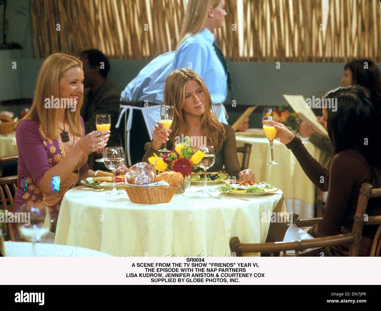 Sept. 26, 2001 - SR0034.A SCENE FROM THE TV SHOW ''FRIENDS'' YEAR VI,.THE EPISODE WITH THE NAP PARTNERS.LISA KUDROW, JENNIFER ANISTON & COURTENEY COX.SUPPLIED BY (Credit Image: © Globe Photos/ZUMAPRESS.com) Stock Photo