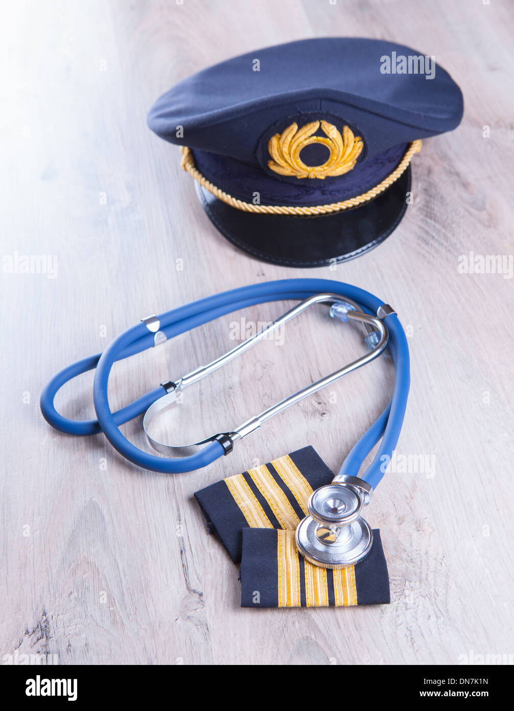 Pilot hats hi-res stock photography and images - Alamy