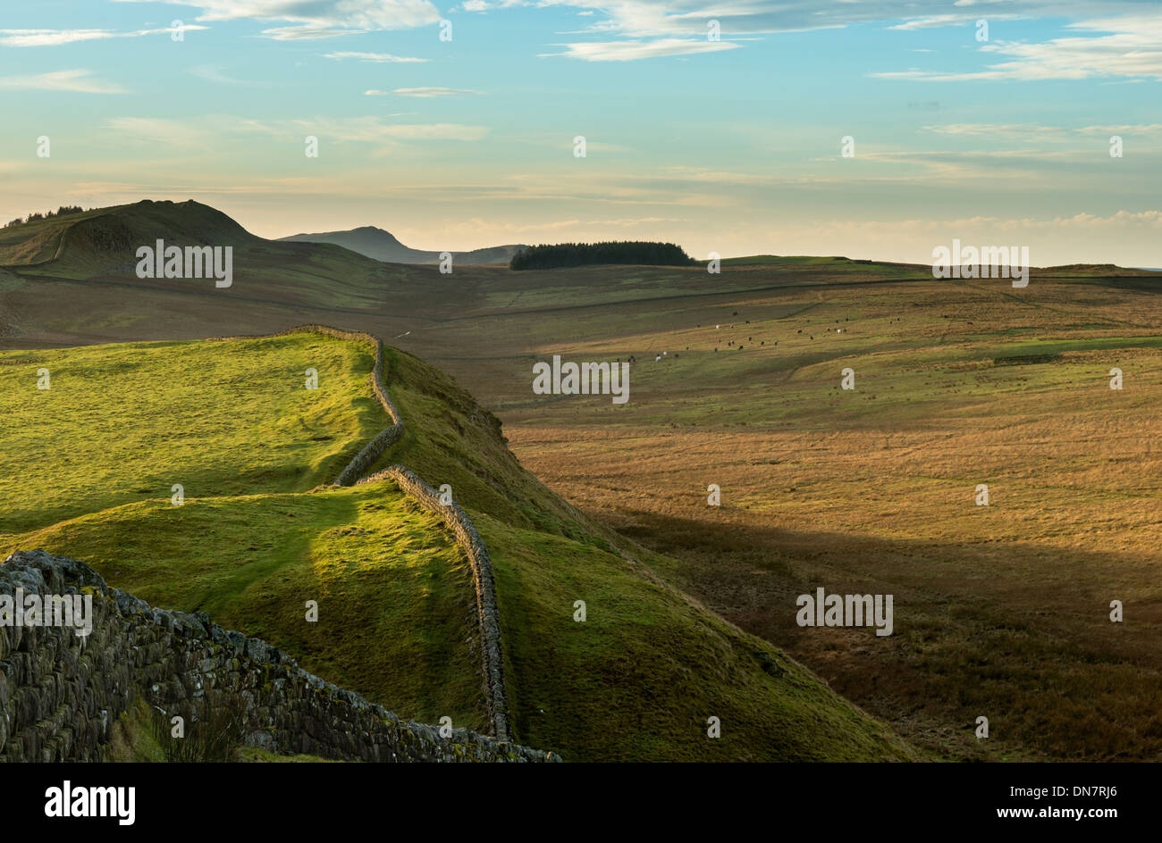 Looking west along Hadrian's Wall from Sewingshields one of the dramatic landscapes in Northumberland National Park Stock Photo