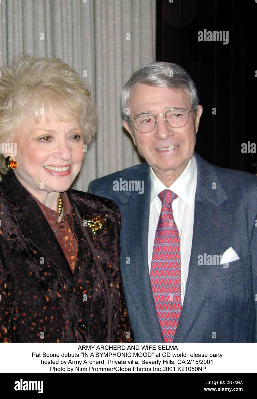 Feb. 15, 2001 - ARMY ARCHERD AND WIFE SELMA.Pat Boone debuts ''IN A SYMPHONIC MOOD'' at CD world release party hosted by Army Archerd. .Private villa, Beverly Hills, CA 2/15/2001  Nina Prommer/   2001 K21050NP.(Credit Image: © Globe Photos/ZUMAPRESS.com) Stock Photo