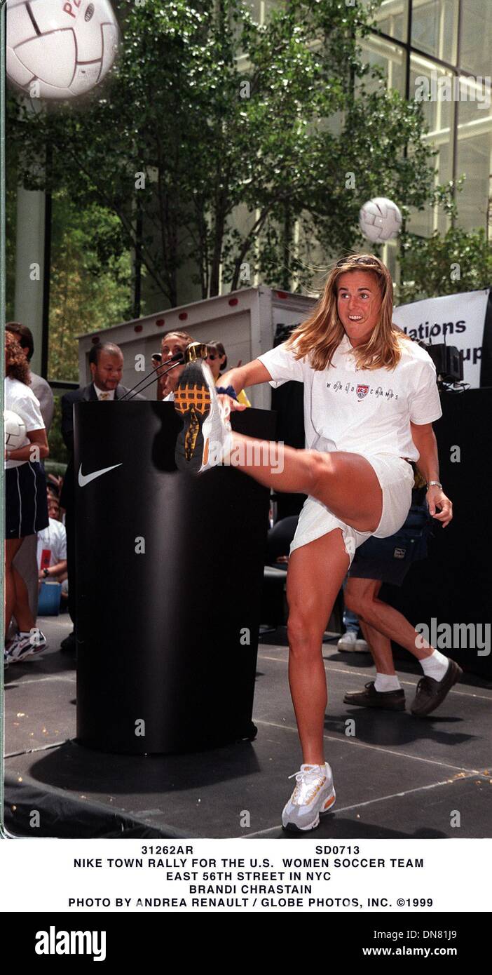 Brandi sales chastain nike