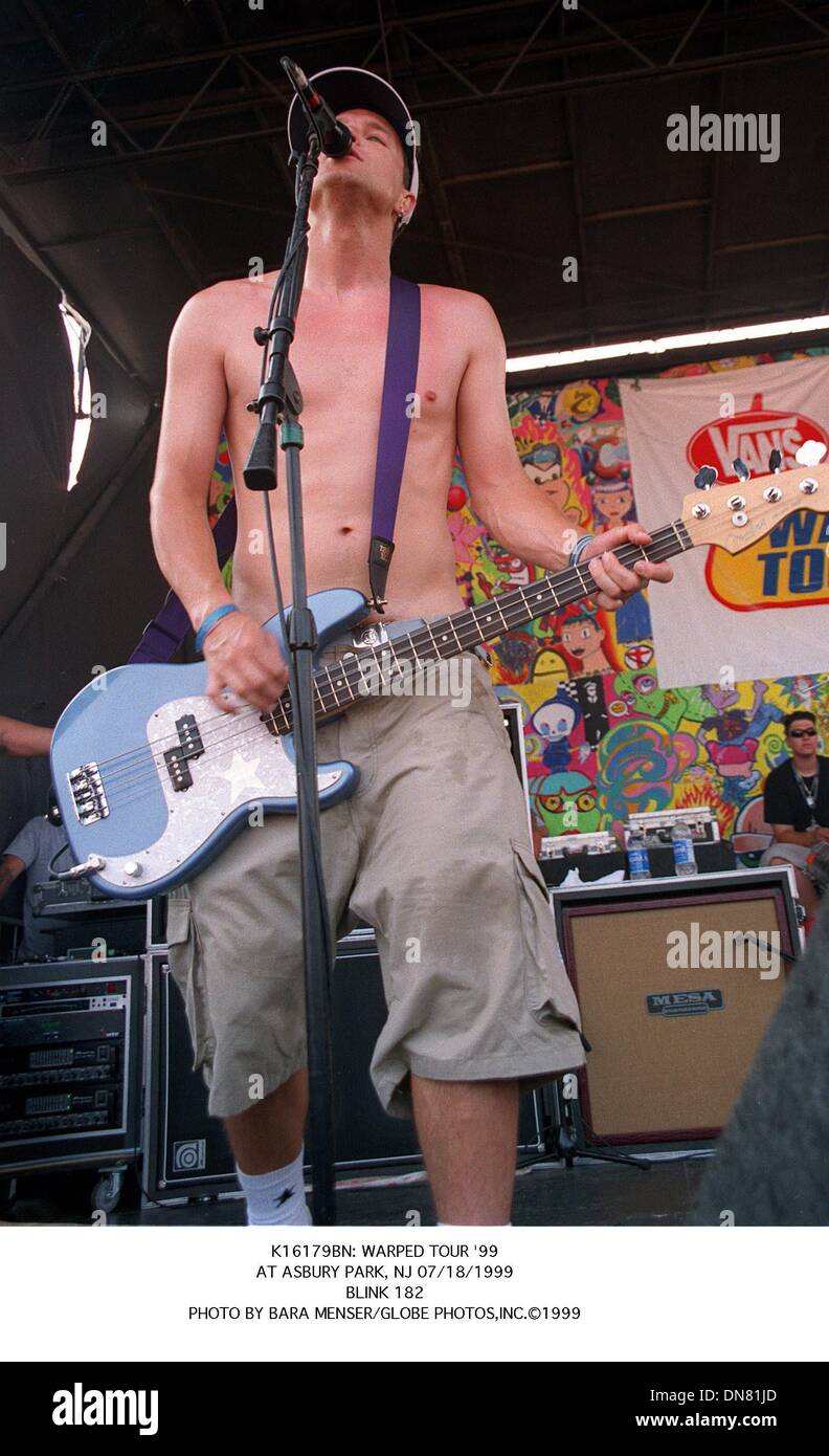 July 18, 1999 - K16179BN 07/18/99.WARPED TOUR '99.AT ASBURY PARK, NJ..BLINK  182. BARA MENSER/ 1999.(Credit Image: © Globe Photos/ZUMAPRESS.com Stock  Photo - Alamy