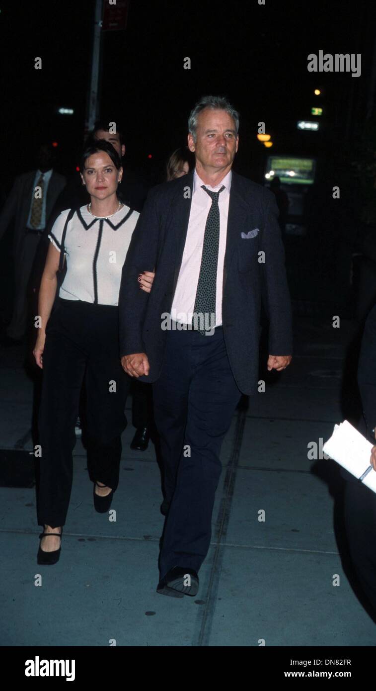 Oct. 5, 2001 - K23049HMc: NEW YORK FILM FESTIVAL WORLD PREMIERE OF''THE ROYAL TENENBAUMS'' AT ALICE TULLY HALL IN LINCOLN CENTER, NYC. 10/05/01.BILL MURRAY AND WIFE JENNIFER BUTLER. HENRY McGEE/   2001(Credit Image: © Globe Photos/ZUMAPRESS.com) Stock Photo