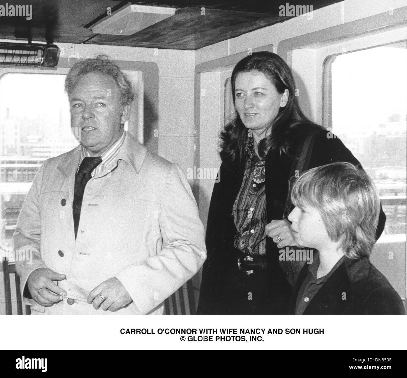 Apr. 9, 2001 - CARROLL O'CONNOR WITH WIFE NANCY AND SON HUGH.(Credit Image: © Globe Photos/ZUMAPRESS.com) Stock Photo