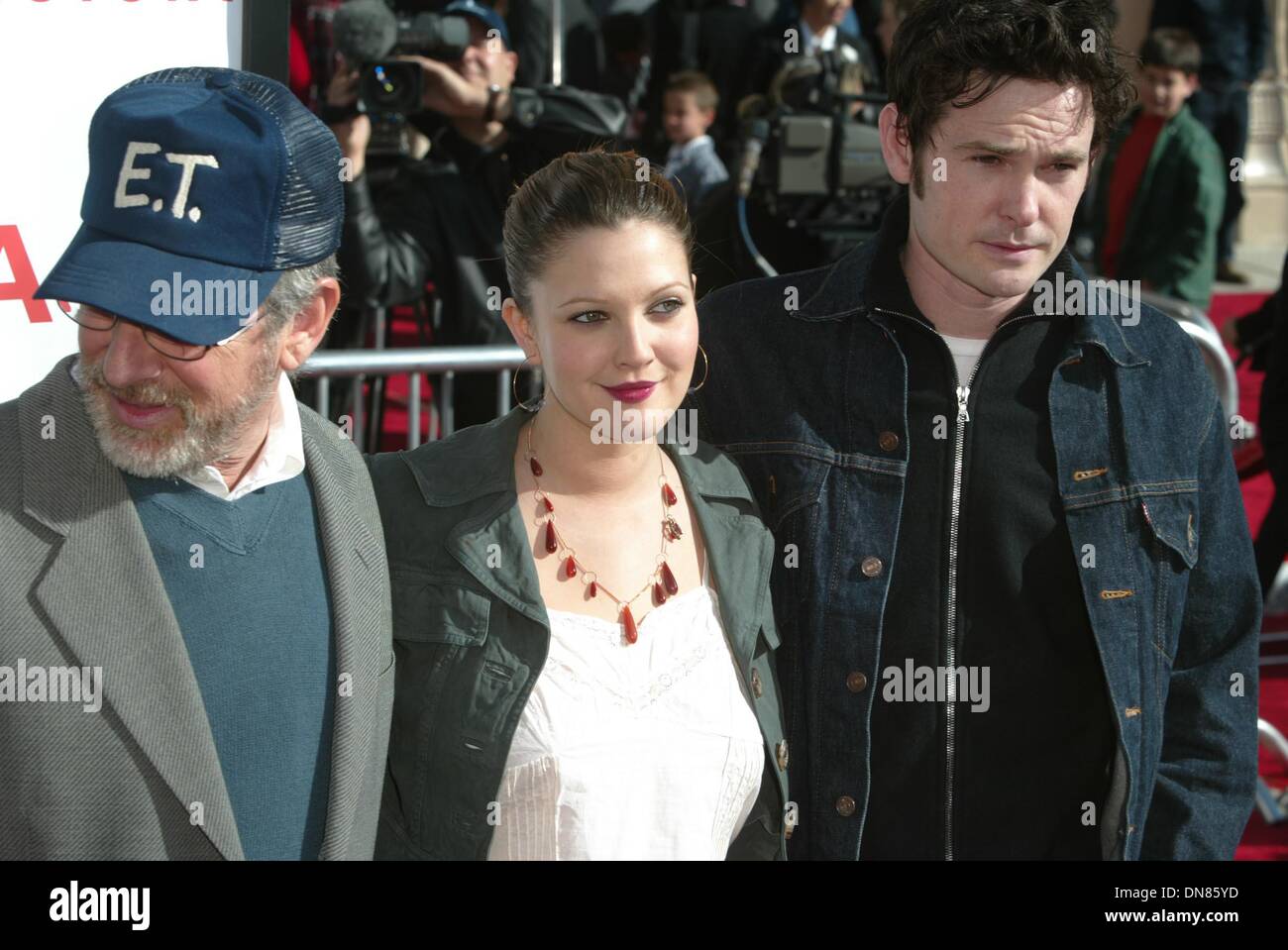 Mar. 16, 2002 Steven Spielberg, Drew Barrymore, Henry Thomas.20th