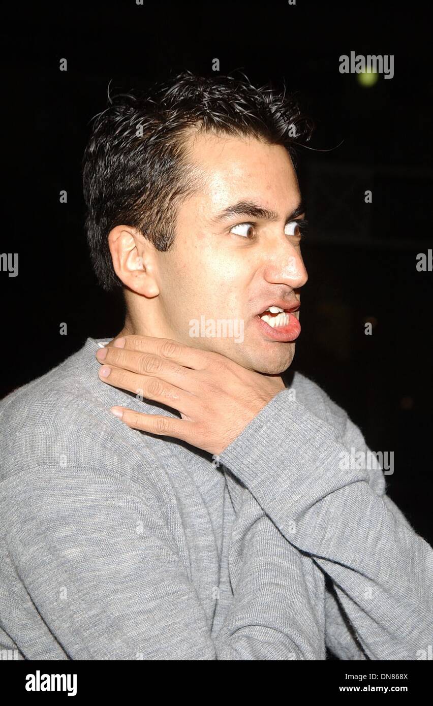 Apr 9 2002 k24641ag frailty premiere at laemmle santa monica