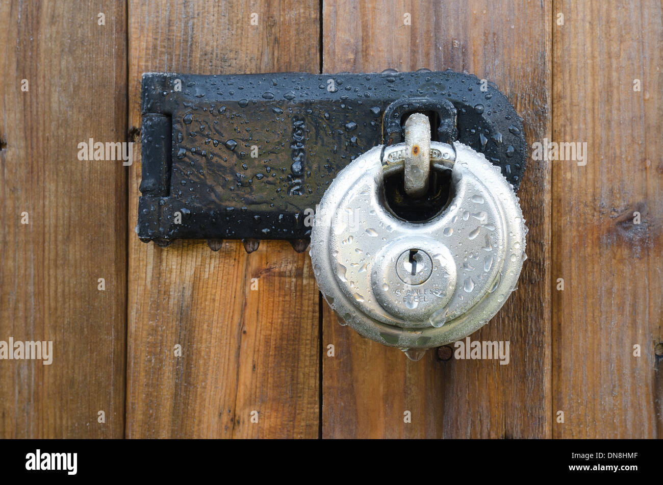 Padlock to protect from forced entry hi-res stock photography and images -  Alamy