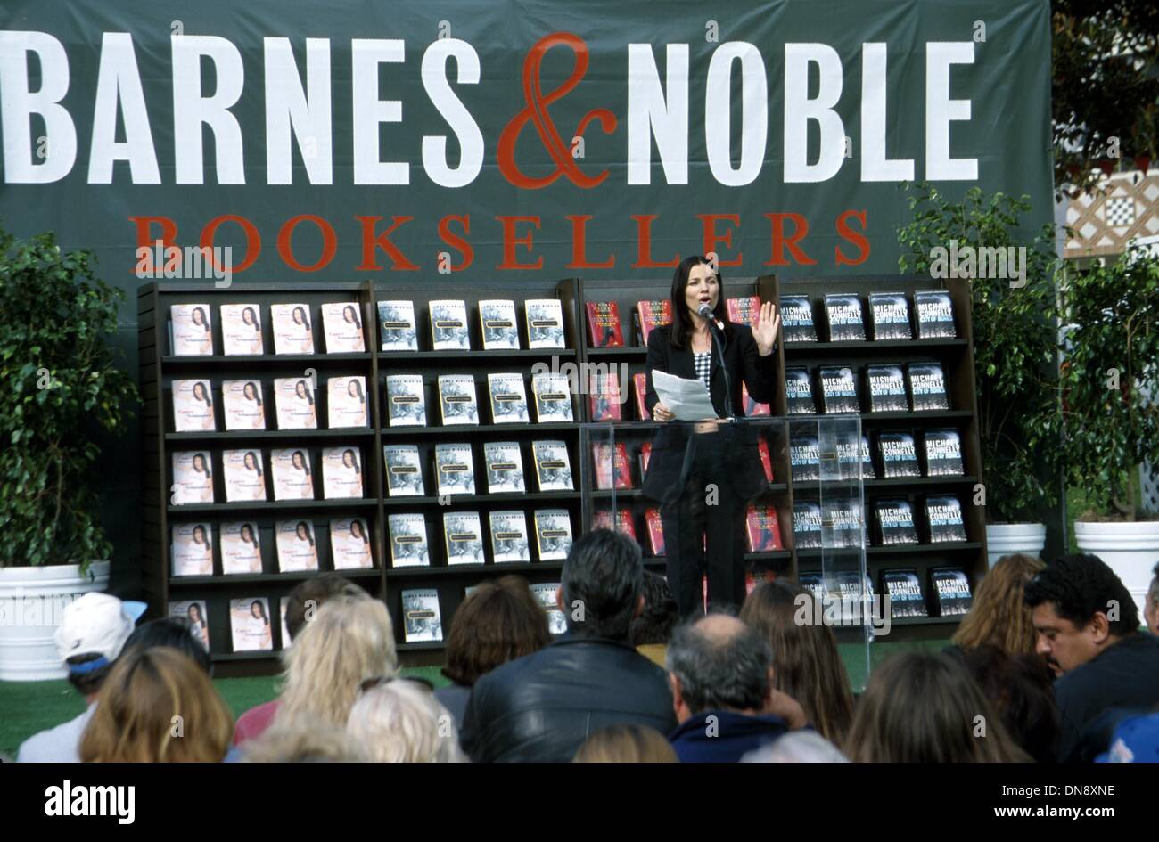 Apr 29 2002 Hollywood Ca Usa K24856mr Barnes And Noble