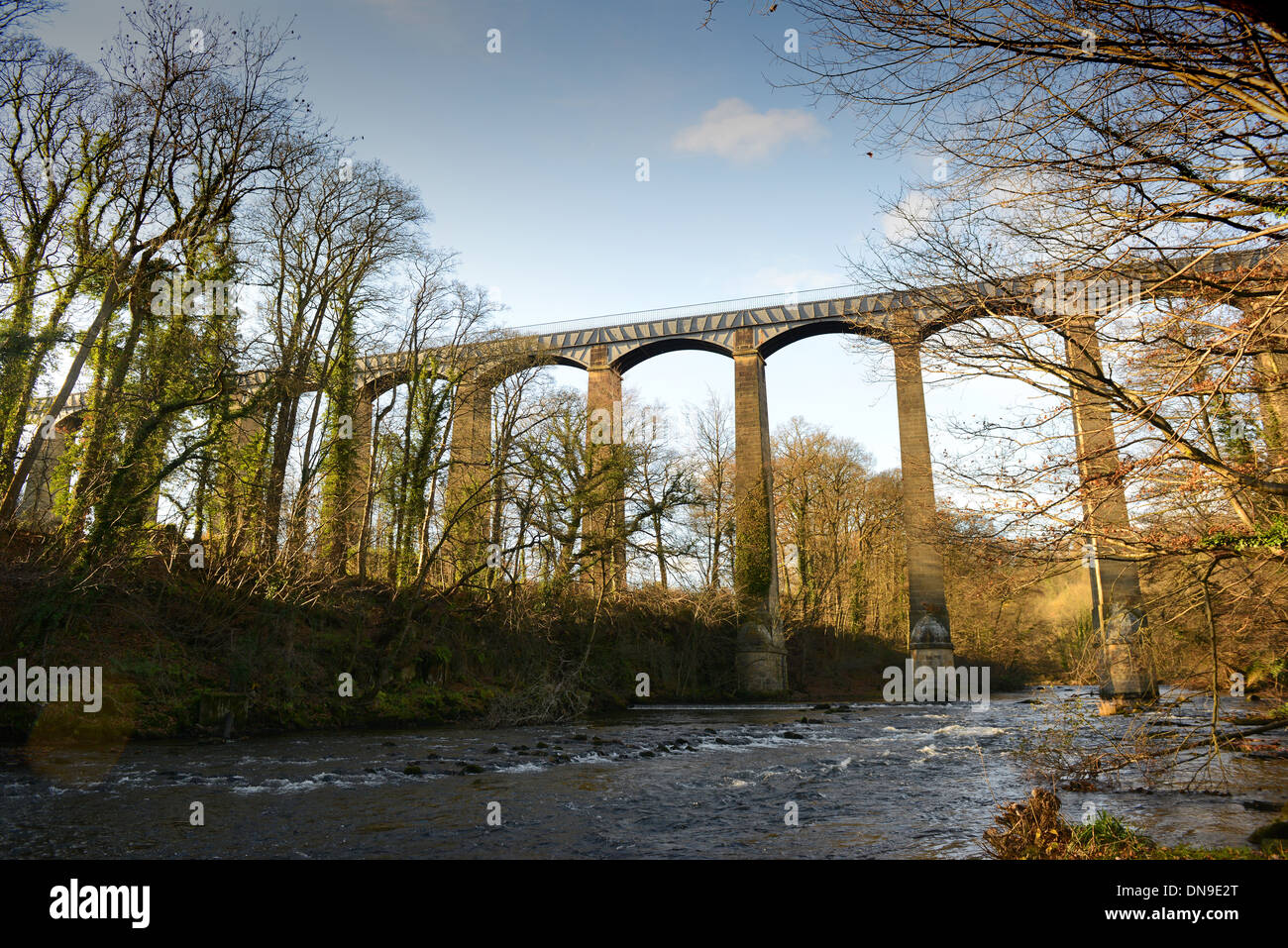 The Pontcysyllte Aqueduct and Llangollen Canal crossing the River Dee in Wales Uk Stock Photo