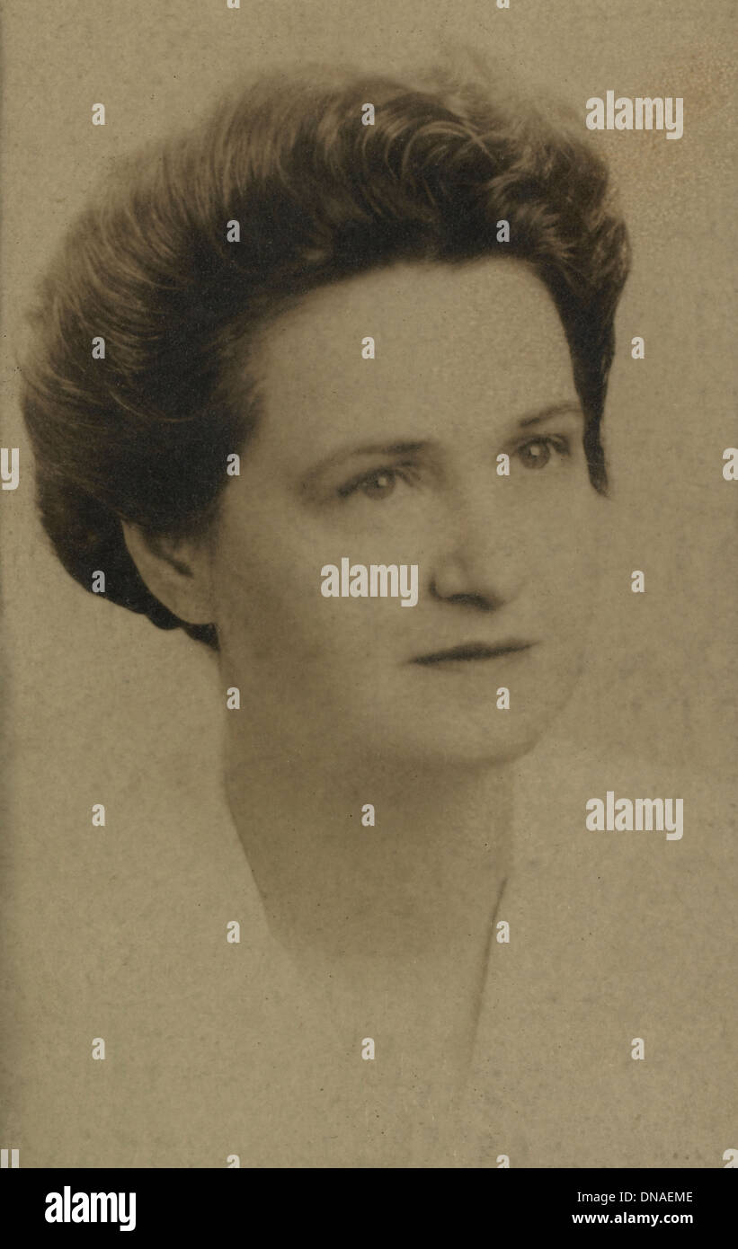 Woman portrait photography hi-res stock photography and images - Alamy