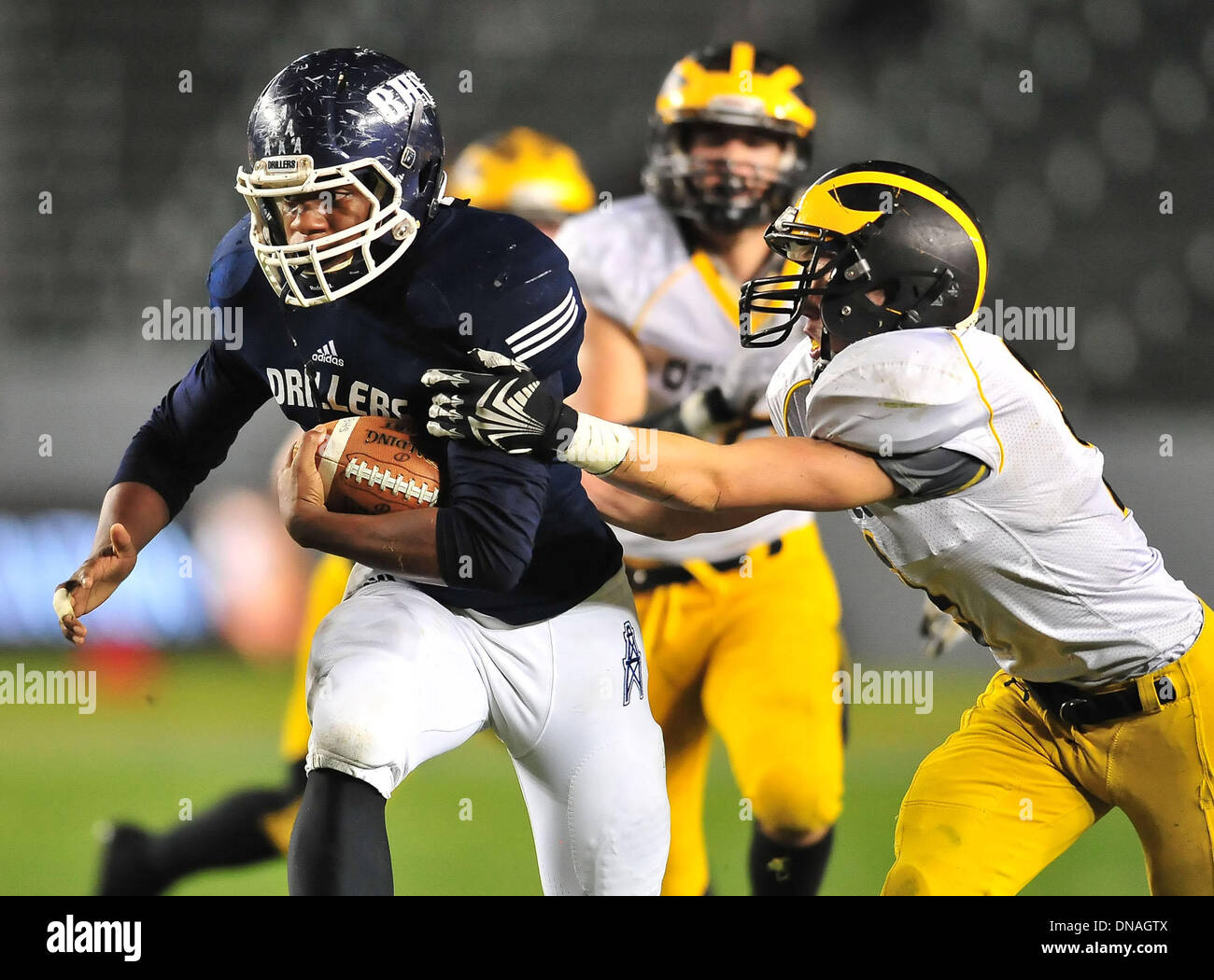 Carson, CA, . 20th Dec, 2013. Bakersfield Drillers rb, Jeremiah Reddick ...