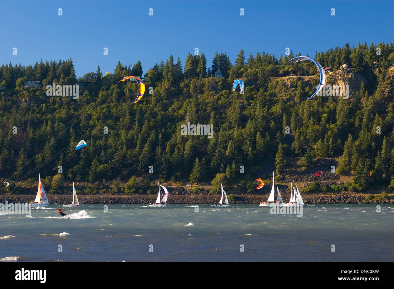 Kiteboarding hood river hi-res stock photography and images - Alamy