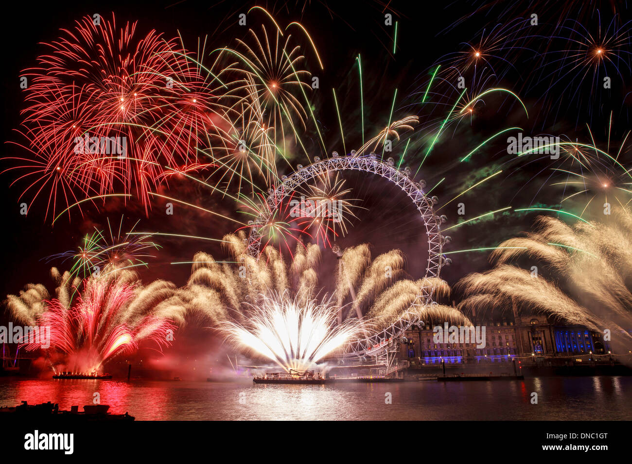 London's New Year's Fireworks display Stock Photo Alamy