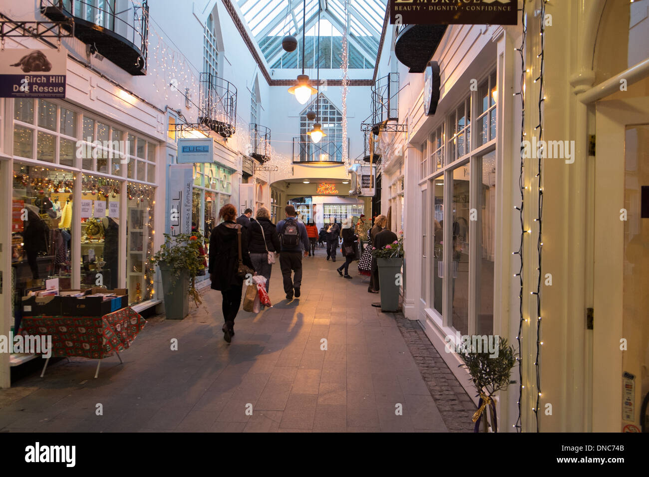 Shopping court hi res stock photography and images Alamy