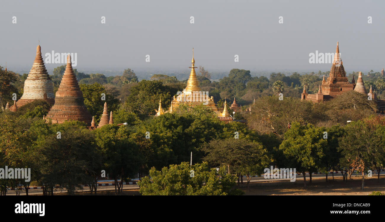 Alo-daw Pyi pagoda in Bagan. Stock Photo