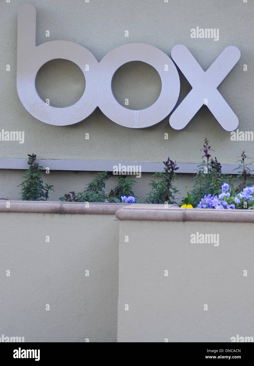 Los Altos, CA, USA. 22nd Nov, 2013. The Box logo is seen outside the Box corporate headquarters office in Los Altos, California on Friday, November 22, 2013. © Josh Edelson/ZUMAPRESS.com/Alamy Live News Stock Photo