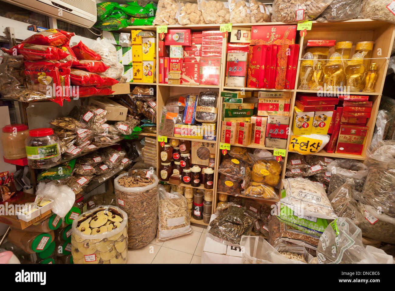 Korean traditional herbal medicine store Busan, South Korea Stock
