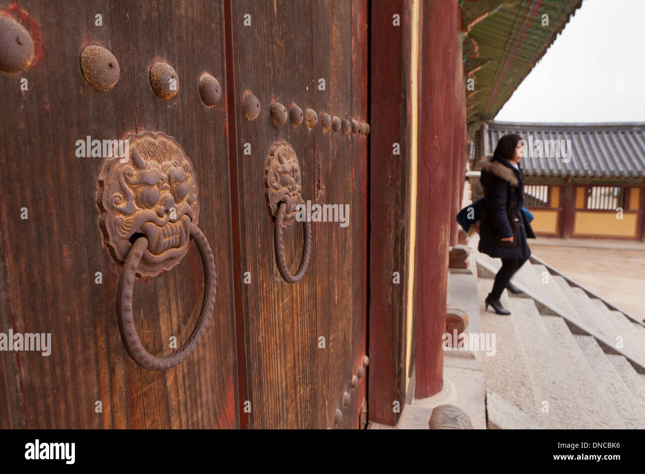 Traditional Korean doors Gyeongju, South Korea Stock Photo Alamy