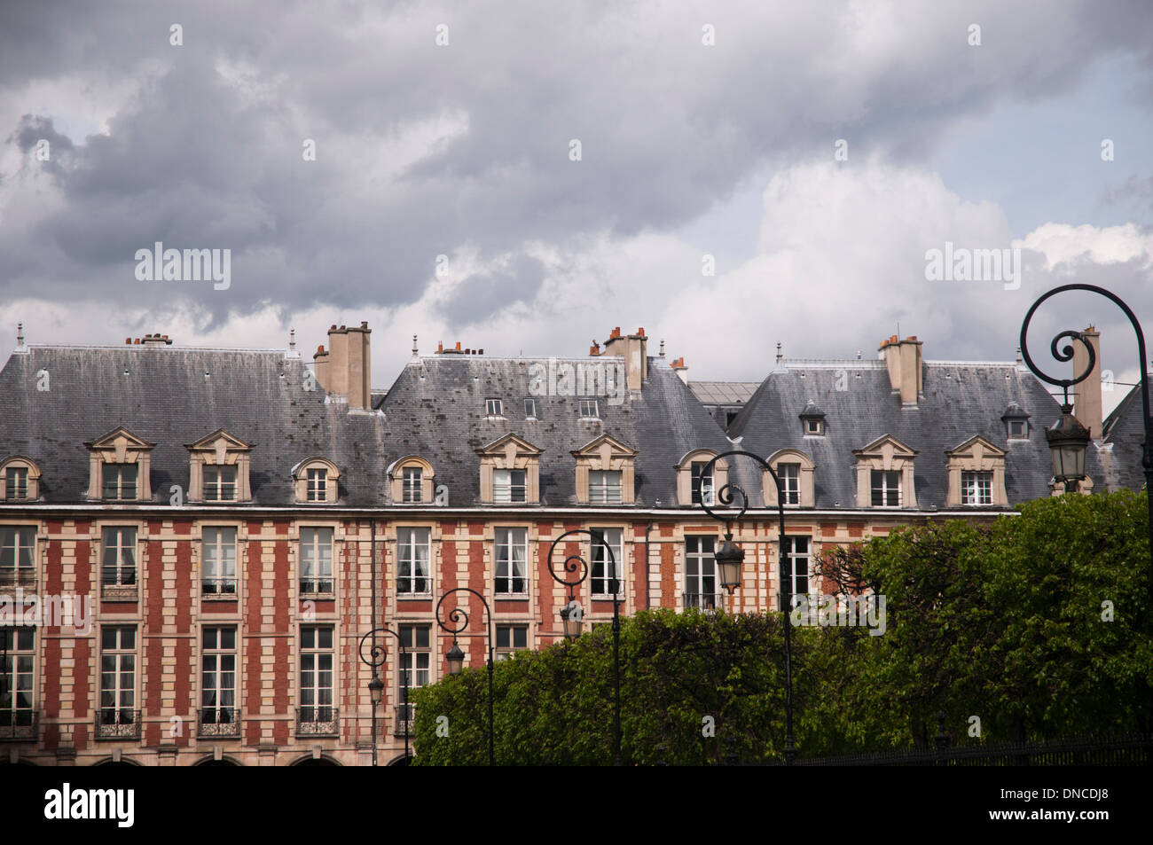 Houses in Place des Vosges, Le Marais, Paris, France Stock Photo Alamy