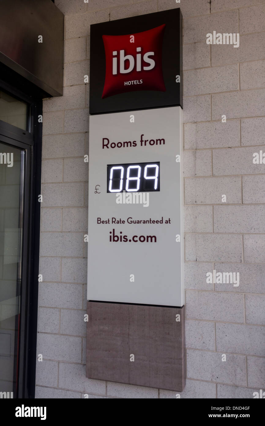 Electronic room rate display at the entrance of Hotel Chain ibis in Bristol, UK Stock Photo
