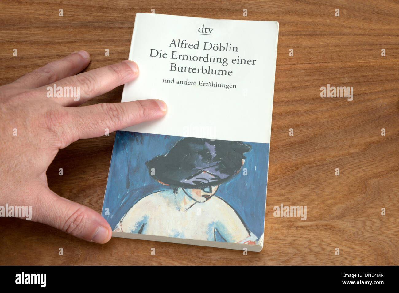 Alfred Doblin Die Ermordung einer Butterblume paperback novel Stock Photo
