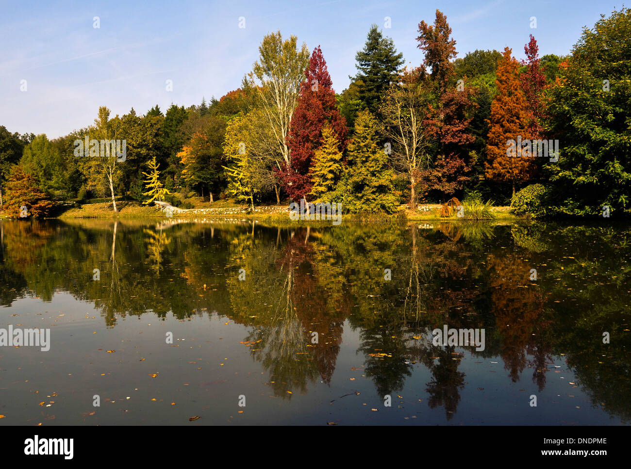 lake landscape with full of autumn colors Stock Photo - Alamy