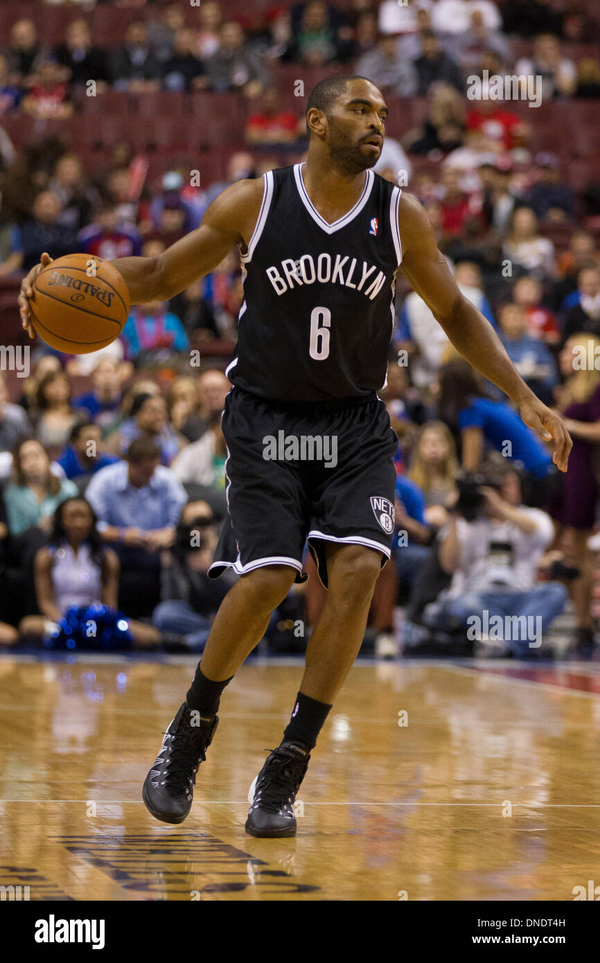 December 20, 2013: Brooklyn Nets shooting guard Alan Anderson (6) in action during the NBA game between the Brooklyn Nets and the Philadelphia 76ers at the Wells Fargo Center in Philadelphia, Pennsylvania. The 76ers won 121-120 in overtime. (Christopher Szagola/Cal Sport Media) Stock Photo